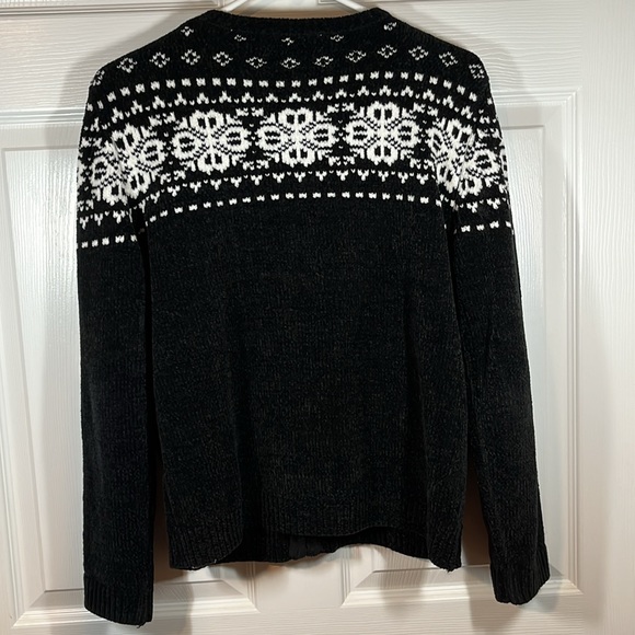 EXC Full Zip Sweater Cardigan Snowflake Ice Skaters Embellishments Women’s PL - Picture 2 of 16